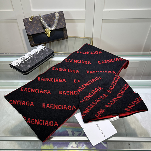 バレンシアガ　マフラースーパーコピー　　BALENCIAGAロゴプリント　帽子＋マフラーのセット