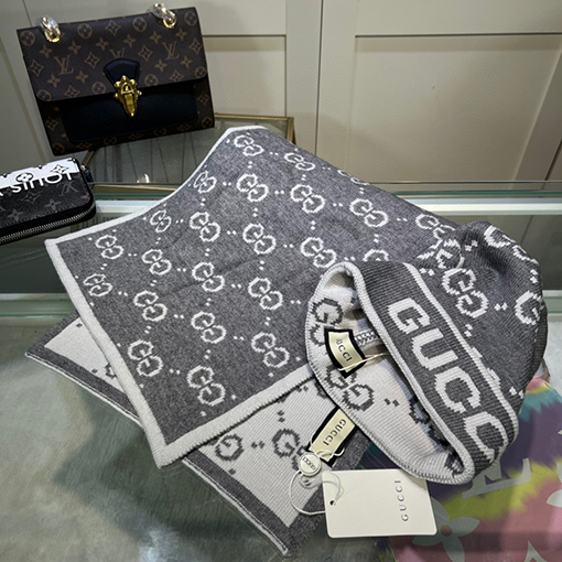グッチ マフラーセット コピー GUCCI  クラシックなセット帽子！帽子＋スカーフ - 羊毛とウサギ毛の高品質！