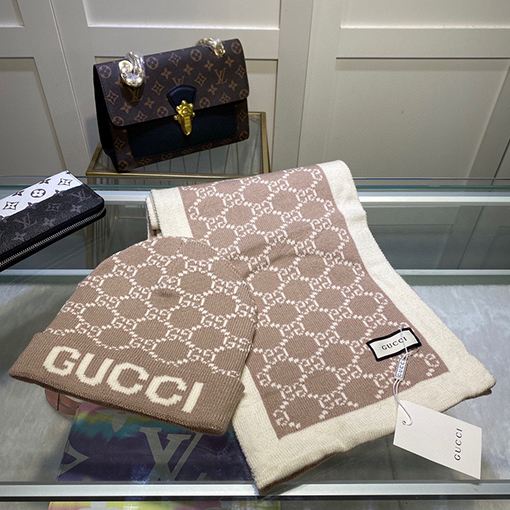 グッチ マフラーセット コピー GUCCI   羊毛とウサギ毛の暖かさ！帽子＋スカーフの最高品質セット