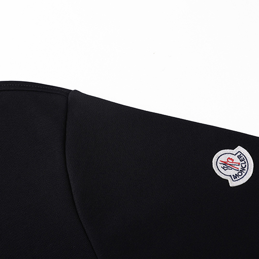 モンクレール スウェットTシャツMONCLER スーパーコピー 质朴な美しさを身にまといましょう