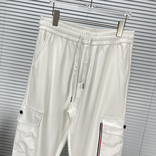 モンクレール スウェットパンツ  スーパーコピー両サイドポケット付きのカップル向けパンツ - 便利でおしゃれなデザイン