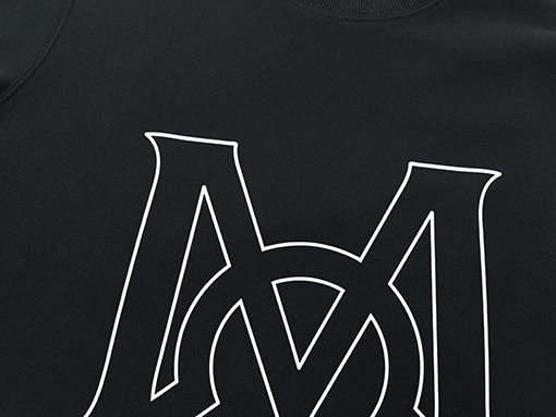 モンクレール スウェットTシャツで季節のトレンドに追随 - スタイリッシュなアップデート