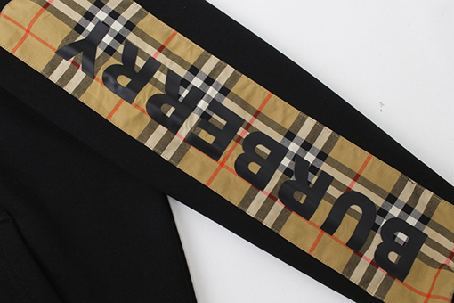 バーバリー アウター スーパーコピー BURBERRY ミクロ装飾のコットンフーディ、男女兼用