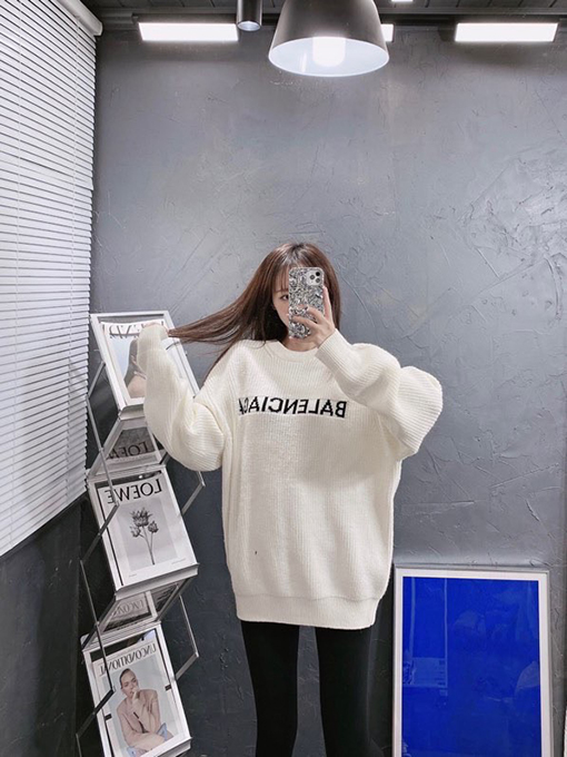 バレンシアガ セーター スーパーコピー BALENCIAGA ロゴ入りの380gのニットセーター