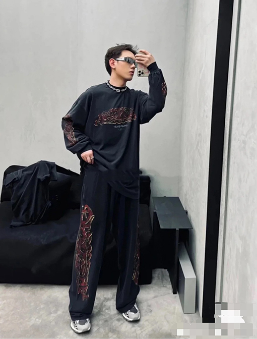 バレンシアガ  スウェットパンツ スーパーコピー ヴィンテージウォッシュ風ロングパンツ - 2024年春季限定コレクション