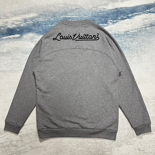 ルイヴィトン NIGO コラボハートプリントラウンドネックスウェット