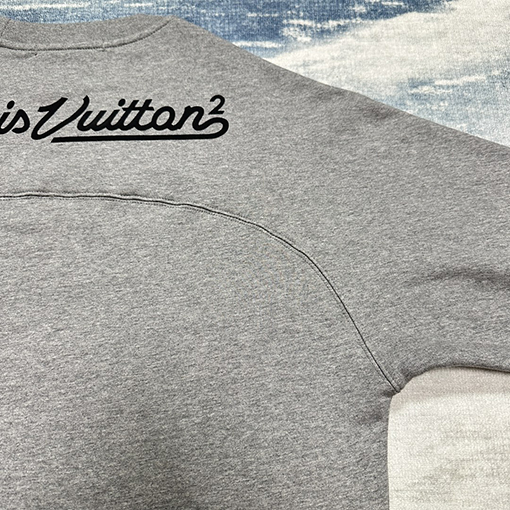 ルイヴィトン NIGO コラボハートプリントラウンドネックスウェット