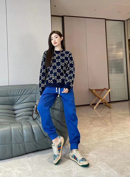グッチセーター GUCCIスーパーコピー GGロゴフルプリントのウールセーター