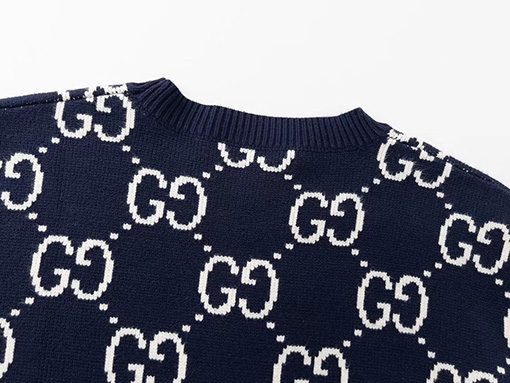 グッチセーター GUCCIスーパーコピー GGロゴフルプリントのウールセーター