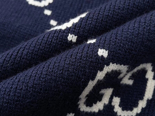 グッチセーター GUCCIスーパーコピー GGロゴフルプリントのウールセーター