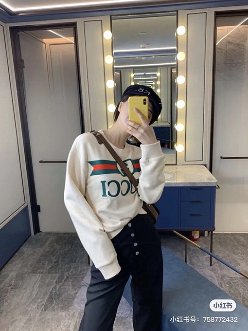 グッチ スウェット Tシャツ ダブルGの赤と緑の刺繍入りラウンドネックスウェット長袖 Tシャツ トップス
