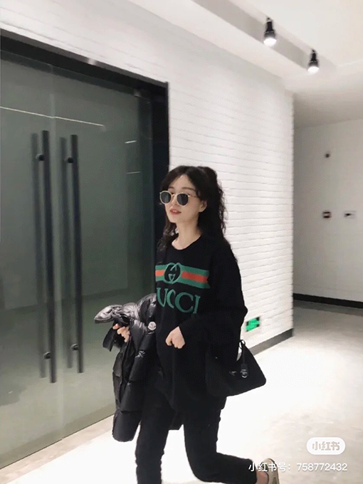 グッチ スウェット Tシャツ ダブルGの赤と緑の刺繍入りラウンドネックスウェット長袖 Tシャツ トップス