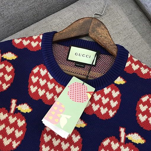 ✦レディース シリーズ✦ グッチ ニット セーター GUCCIりんご柄のコットンウール セーター