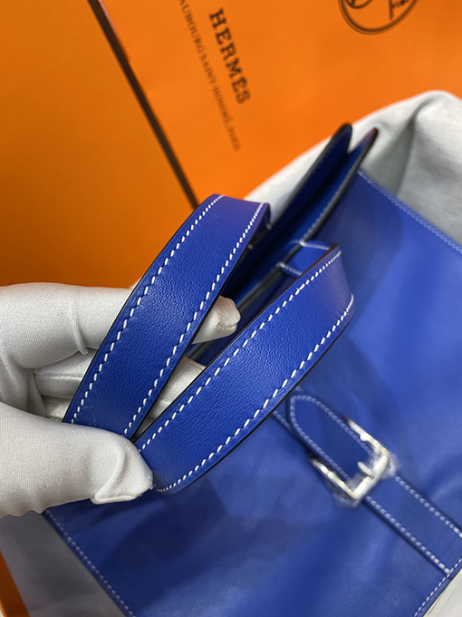 エルメスコピー Halzan 28cmフラップバッグ 柔らかい羊革の内側と外側の豪華なスイフトレザー トートバッグ