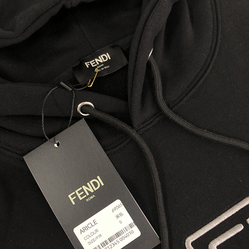 フェンディ パーカースーパーコピー FENDI 万能なファッション・スウェットシャツ - オシャレで必需品の秋冬アイテム