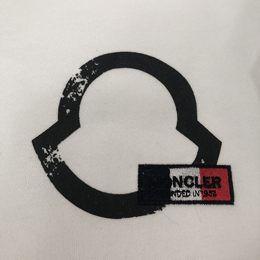 モンクレール スウェット長袖 Tシャツ MONCLER スタイリッシュなラウンドネックスウェット 快適な身体にフィット
