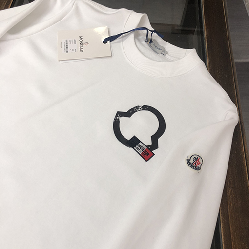 モンクレール スウェット長袖 Tシャツ MONCLER スタイリッシュなラウンドネックスウェット 快適な身体にフィット