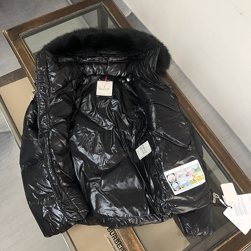 ✦レディース シリーズ✦ モンクレール  ダウンジャケット スーパーコピー MONCLER  スタイルと暖かさのトップチョイス