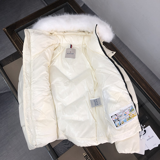 ✦レディース シリーズ✦ モンクレール  ダウンジャケット スーパーコピー MONCLER  スタイルと暖かさのトップチョイス