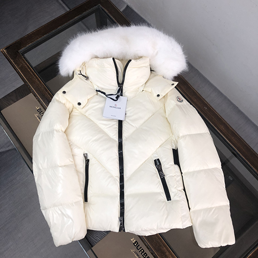 ✦レディース シリーズ✦ モンクレール  ダウンジャケット スーパーコピー MONCLER  スタイルと暖かさのトップチョイス