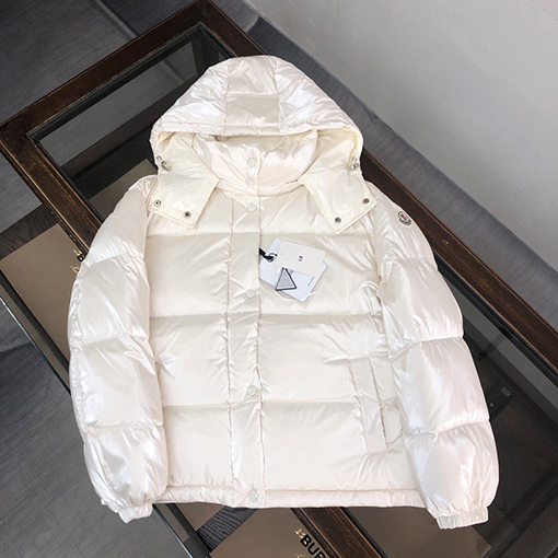 モンクレール ダウンジャケットアウター スーパーコピー MONCLER Gaouシリーズの高品質な羽毛ジャケット 豪華で保温性も一流