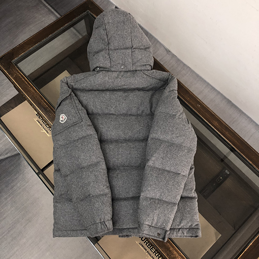 モンクレール ダウンジャケットアウター コピー MONCLER クラシックなマヤスタイルの灰色羽毛ジャケット