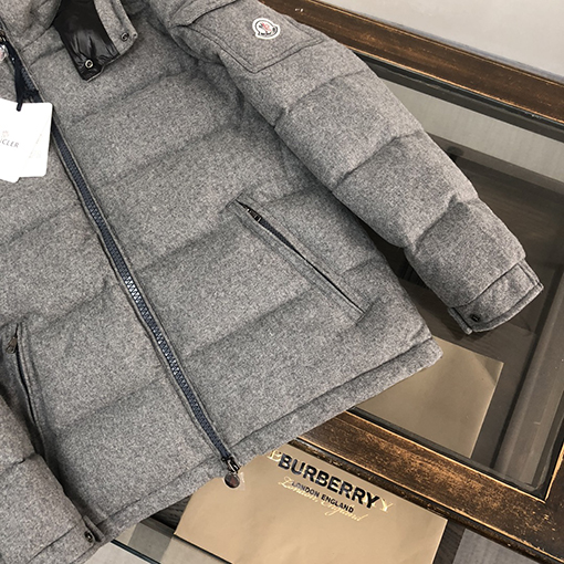 モンクレール ダウンジャケットアウター コピー MONCLER クラシックなマヤスタイルの灰色羽毛ジャケット