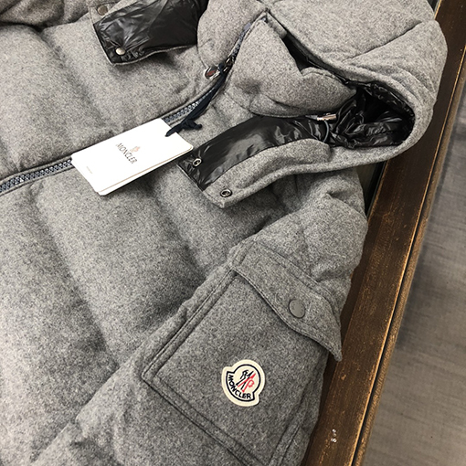 モンクレール ダウンジャケットアウター コピー MONCLER クラシックなマヤスタイルの灰色羽毛ジャケット