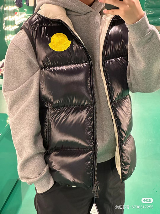 モンクレール ダウンベスト MONCLERスーパーコピー スタイリッシュなアウターウェア