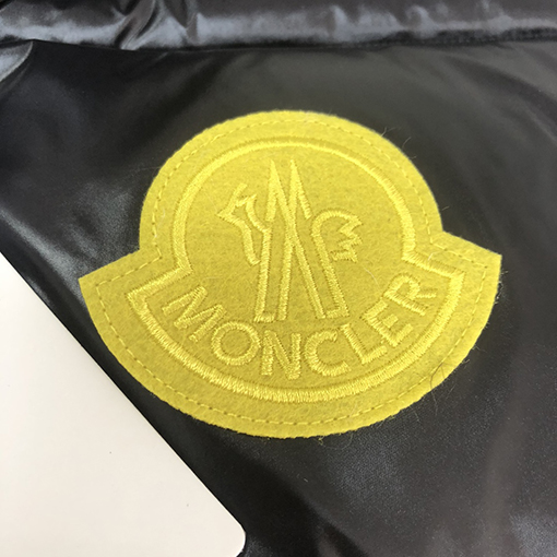 モンクレール ダウンベスト MONCLERスーパーコピー スタイリッシュなアウターウェア