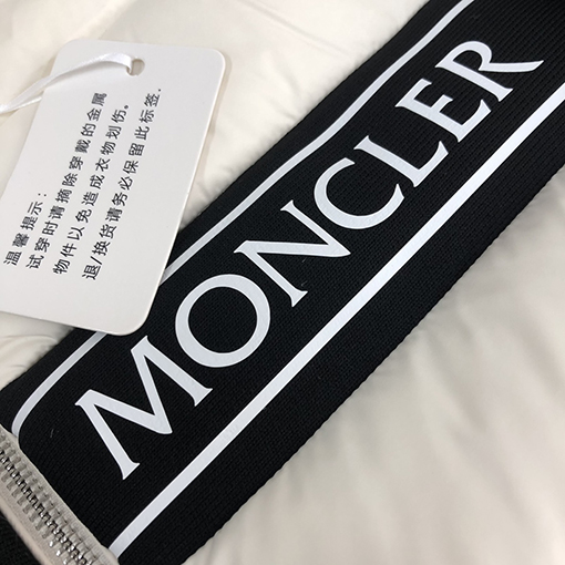 モンクレール ダウンジャケットMONCLER クラシックなスタンドカラーフルジップウールニットジャケットダウン