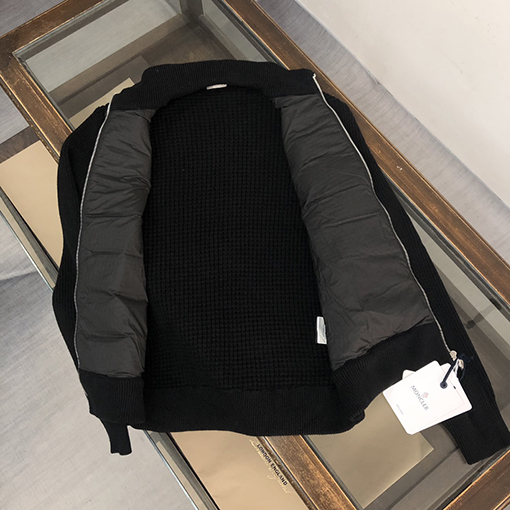 モンクレール ダウンジャケットMONCLER クラシックなスタンドカラーフルジップウールニットジャケットダウン