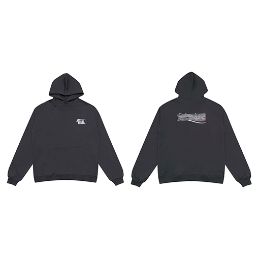バレンシアガ パーカー スーパーコピー   BALENCIAGA  パーカーアイテムかなり長く着用できる製品で