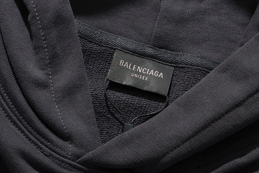 バレンシアガ パーカー スーパーコピー   BALENCIAGA  パーカーアイテムかなり長く着用できる製品で