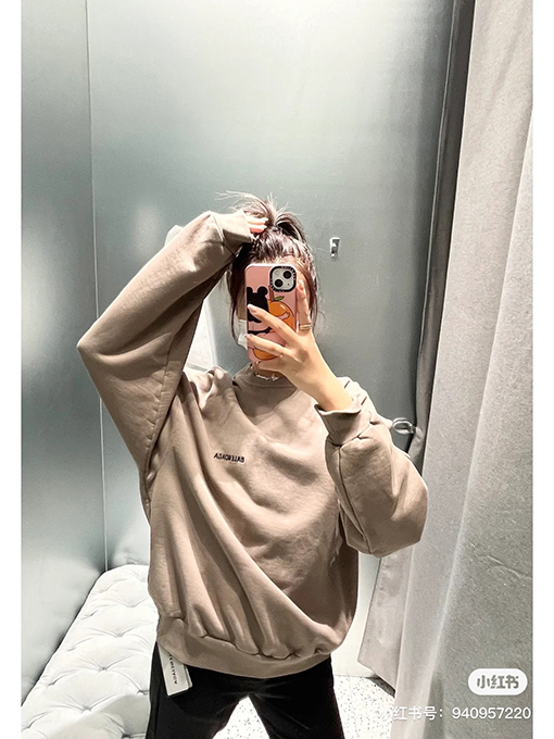 バレンシアガスウェットTシャツ ベーシックな前後BALENCIAGA 刺繍入りルーズフィットラウンドネックスウェット