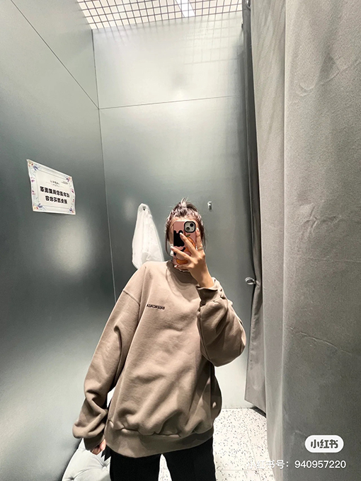 バレンシアガスウェットTシャツ ベーシックな前後BALENCIAGA 刺繍入りルーズフィットラウンドネックスウェット