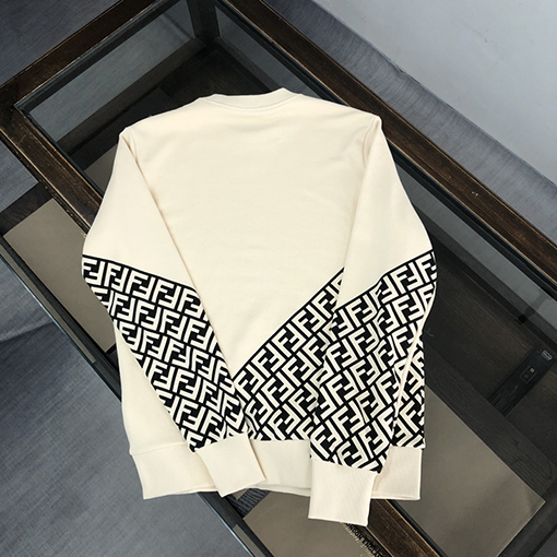 フェンディ スウェットTシャツ FENDI 秋冬用長袖ラウンドネックスウェット