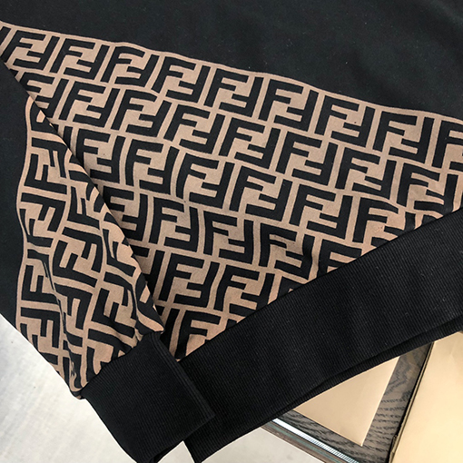 フェンディ スウェットTシャツ FENDI 秋冬用長袖ラウンドネックスウェット