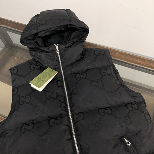 グッチ ダウンベスト GUCCIスーパーコピー 1:1カスタムメイドの高品質ダウンベスト、最高の品質をお楽しみください