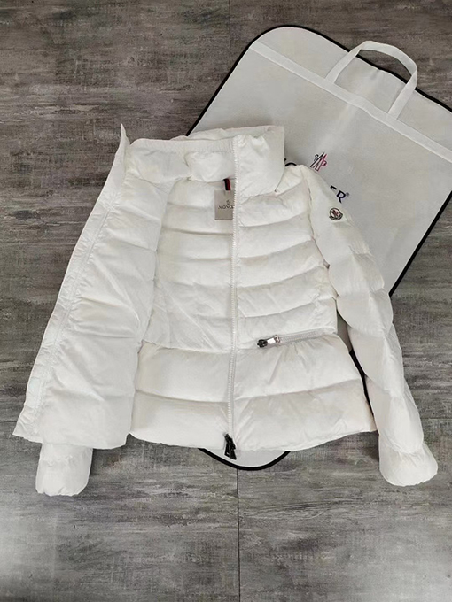 ✦レディース シリーズ✦モンクレール ダウンジャケットMONCLER 軽量ダウンジャケット - ウエストを引き締め、スタイルアップ