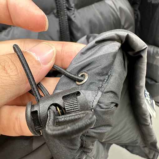 ノースフェイス X KAWSコラボレーション1996Nuptse ダウンジャケット