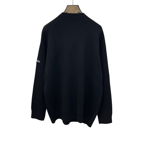 バレンシアガ ニット セーター スーパーコピー メンズ レディース ニット セータオールオーバーニットは他の服ともコーディネートしやすい