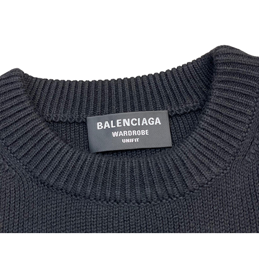 バレンシアガ ニット セーター スーパーコピー メンズ レディース ニット セータオールオーバーニットは他の服ともコーディネートしやすい