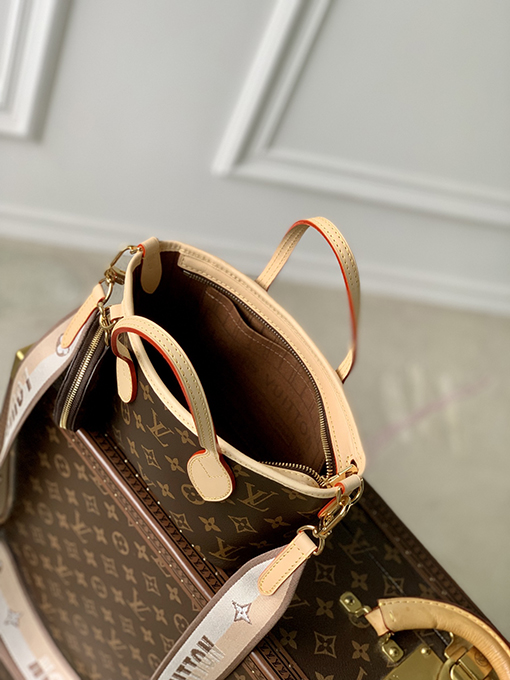 ヴィトンショルダー バックスーパーコピー Louis Vuitton neverfull ジッパー付きコインウォレット付き調節可能な幅広ショルダーストラップ M46705