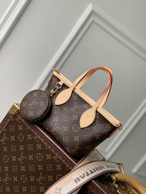 ヴィトンショルダー バックスーパーコピー Louis Vuitton neverfull ジッパー付きコインウォレット付き調節可能な幅広ショルダーストラップ M46705