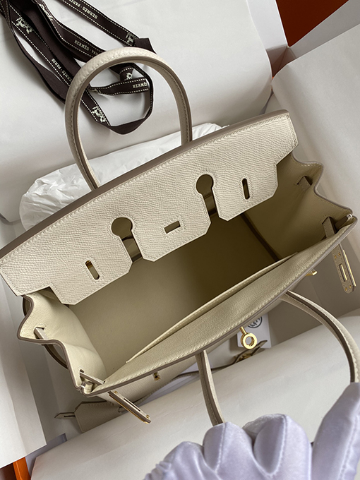 エルメス バーキン 25 コピー 美しいBirkin 25 cm手縫いミルクセーキホワイトレザーゴールドバックルハンドバッグ