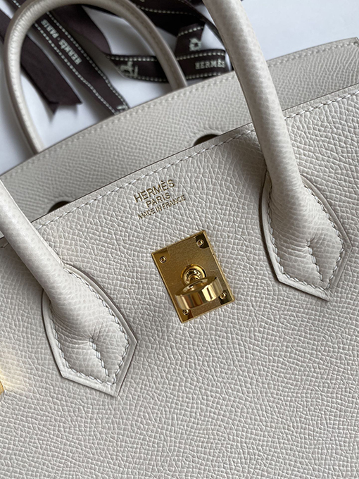 エルメス バーキン 25 コピー 美しいBirkin 25 cm手縫いミルクセーキホワイトレザーゴールドバックルハンドバッグ