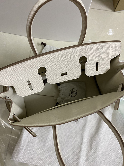 エルメス バーキン 30 スーパーコピー  Birkin 30 cmの広いディテールは完璧で Epsomレザーは豪華な質感を示しています HERMES  バッグ