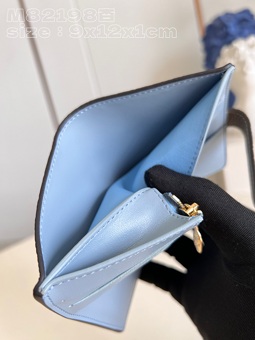 ヴィトン財布 スーパーコピーLouis Vuitton  洗練されたデザイン - Taurillon 革の丈夫さM82198