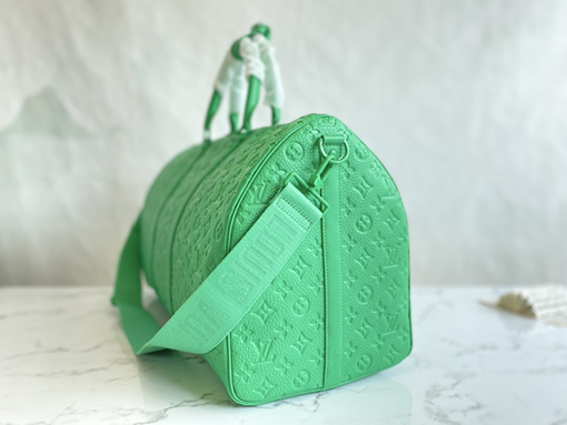 Virgil AblohデザインのTaurillonレザースーツケース - 伝統モノグラム柄に彩られたスタイルM20963